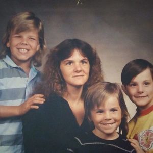 Meet your Posher, Julie n don